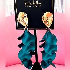 Nicole Miller dangling green earrings